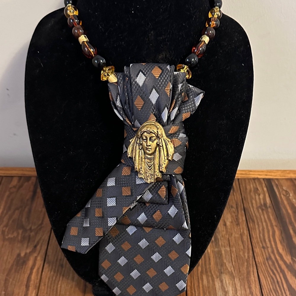 Luxurious Black and Brown Tie with Gold gypsy Accent